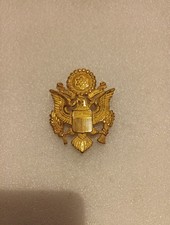 Insigne de casquette Officier