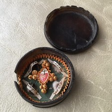 Boîte Reliquaire XVIIIè avec Paperolles Saints Box Reliquary 18thC