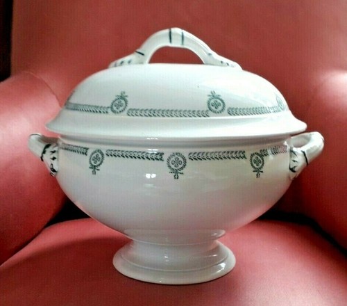 Soupiere ancienne des - ancienne,