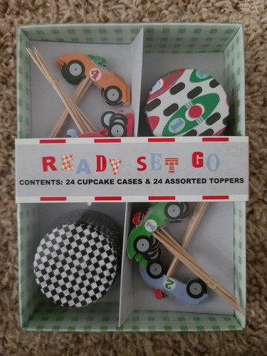 Cupcske paper with toppers - cupcske,