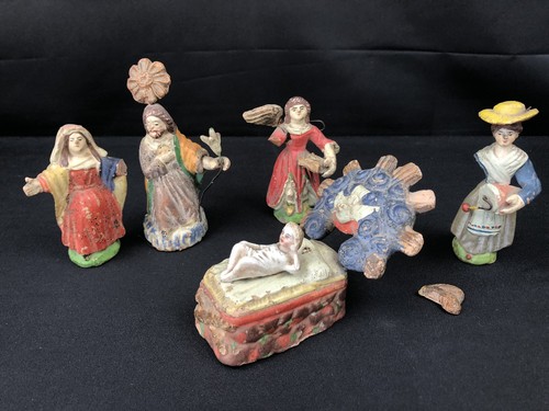 Ensemble anciens santons de - d'anciens,