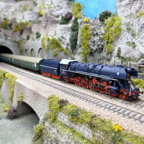 Train vapeur locomotive