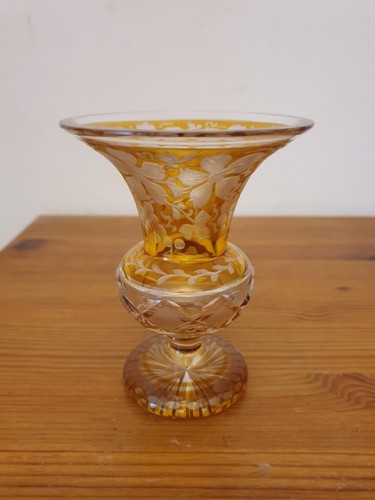 Magnifique petit vase - , début