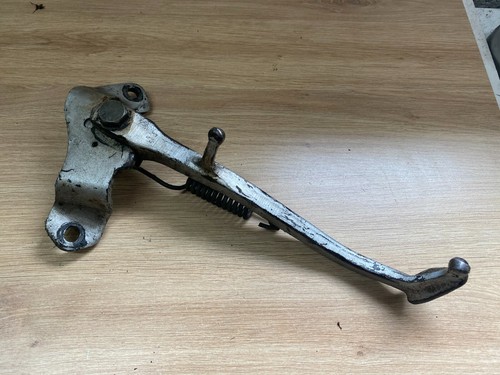 Une bequille laterale moto - bequille,