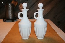 VINTAGE WHITE OIL & VINEGAR