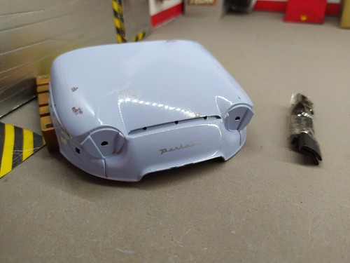 Capot panhard pl17 - 1/18,