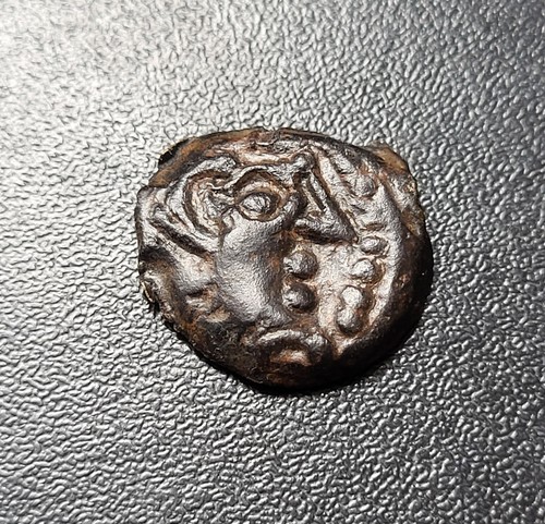 C0717 bronze gaulois à - :,