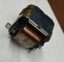 Transformateur en C   Prim. 220 Volts Sec. 2 x 15 V AC  50 VA            DepB3H2