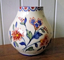 Ancien petit vase forme de