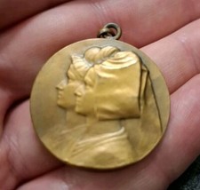 Medaille Alsacienne Alsace Tranchee Porte Bonheur Poilu 1918 Casque Kepi