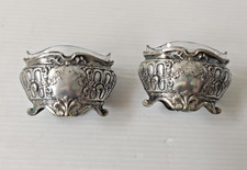 PAIRE SALERON DE TABLE AU MODELE ARGENT PLAQUE ET VERRE STYLE LOUIS XVI ANCIEN