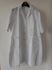 Blouse non nylon dame Manches courtes. Neuve sans étiquette. T.52.