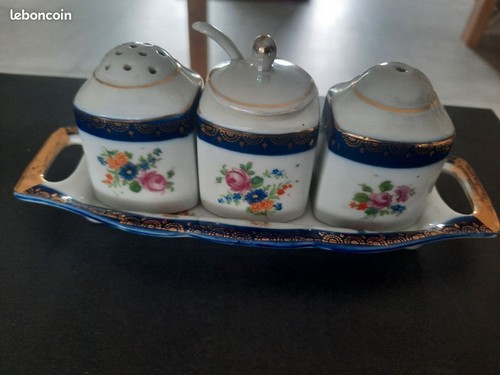 Service condiments - service, à