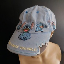 Casquette bleue Disneyland Paris HERE COMES TROUBLE enfant collection N5676 