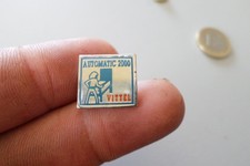 Badge pin s broche VITTEL