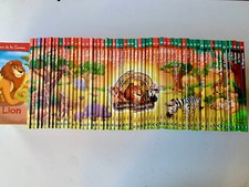 lot 59 livres Le Monde des