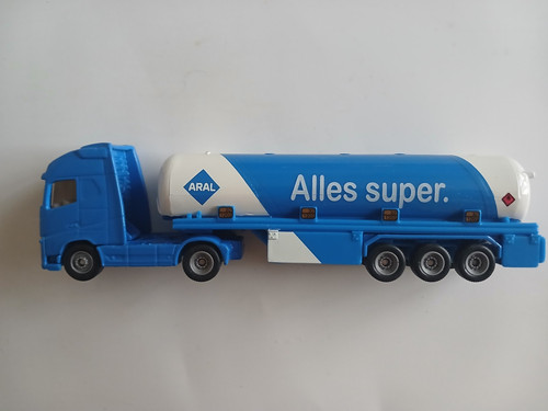 Siku camion volvo fh16 - siku,