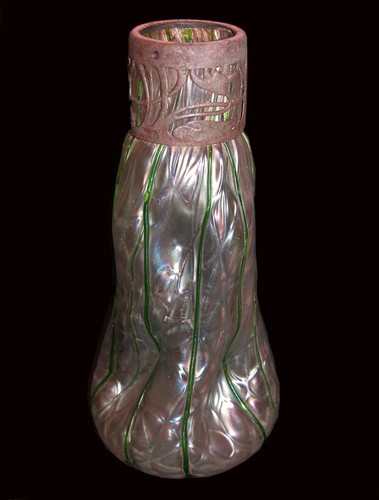 Vase irisé époque - , art