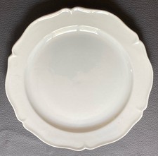 Assiette chantournée Creil Montereau Faïence Fine coloris bleu Pâle