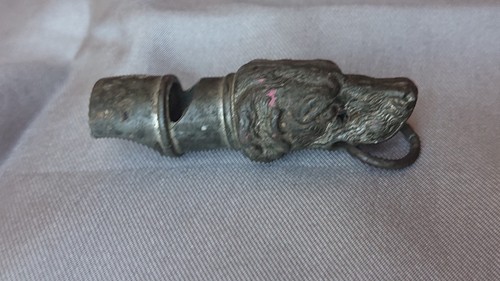 Rare sifflet ancien - , dog