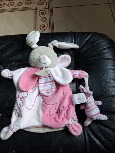 Doudou plat lapin - plat, marionette