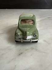 VOITURE  MINIATURE  NOREV Renault  4 Cv  1946 Verte   1/54