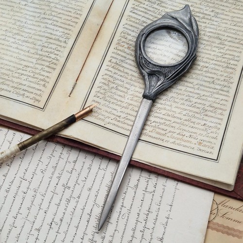 Loupe ouvre lettres art - loupe,