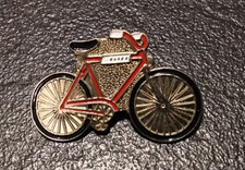 Pin’s Cyclisme Vélo Rouge