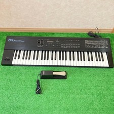 ROLAND D-10 MIDI MULTI TIMBRAL LINEAR SYNTHSIZER 61-Key 9 Multitimbres