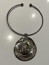 Superbe collier vintage UBU