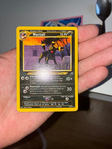 Carte pokémon noctali 75 - carte,