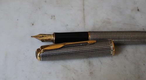 Superbe stylo plume parker - superbe,