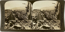 White, Stéréo, Martinique, shapeless ruins of Caminade Warehouse Vintage stereo 