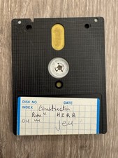 Une disquette Amstrad CPC 664