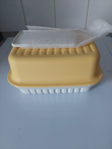 Vends petite boite - , boulangère