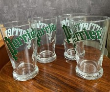 LOT QUATRES  GRANDS VERRES