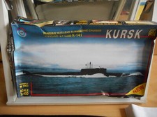 Maquette kit LW croiseur sous-marin nucléaire russe Oscar-2 classe K-141 Kurs...