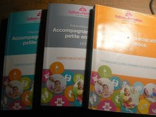 lot  de 3 livres Préparation au CAP  Accompagnant éducatif petite enfance