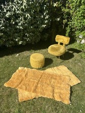 Chaise Et Tabouret / Pouf Et