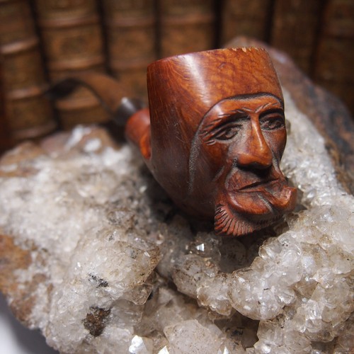 Pipe bruyere sculptée - , en