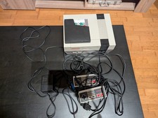 Console Nintendo NES non jaunie + 2 manettes + le jeu GOAL