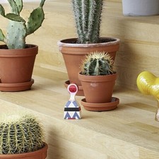 Poupées en bois Vitra Girard n°18 objets multicolores H153 mm