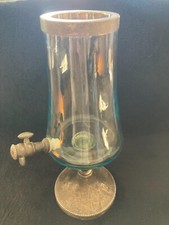 Distributeur à boisson ancien – Verre soufflé et monture en métal argenté