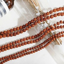 Collier bouddhiste Rudraksha