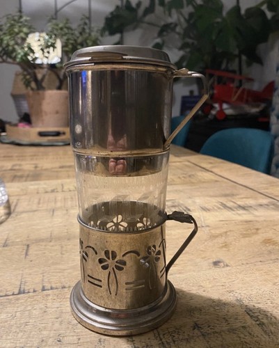 Ancienne cafetière monture