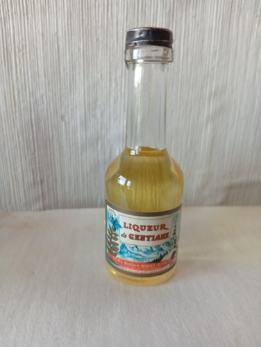 Mignonette alcool liqueur - , de