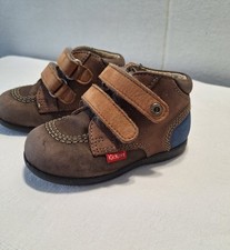 Chaussures bébé cuir marron Kickers