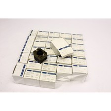 32Pcs Telemecanique 061371 ZB2