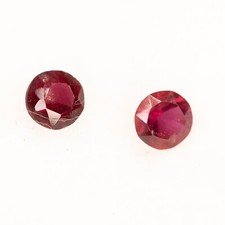 Pierre précieuse 2 pcs rubis naturel deep red de 0.34 carats coupe rond