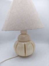 Lampe en albâtre . 70 ' . Pied ajourée lumineux .